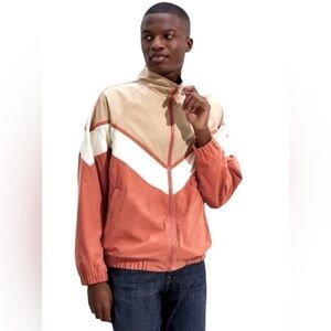 UO Retro Look Adam Sandler Hubie Halloween Dubois Bomber Jacket
Track Jacket L